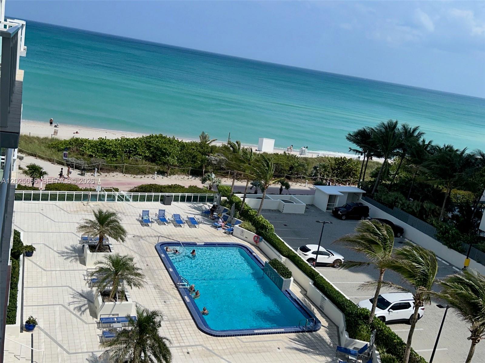 THE COLLINS CONDO - Residential Lease