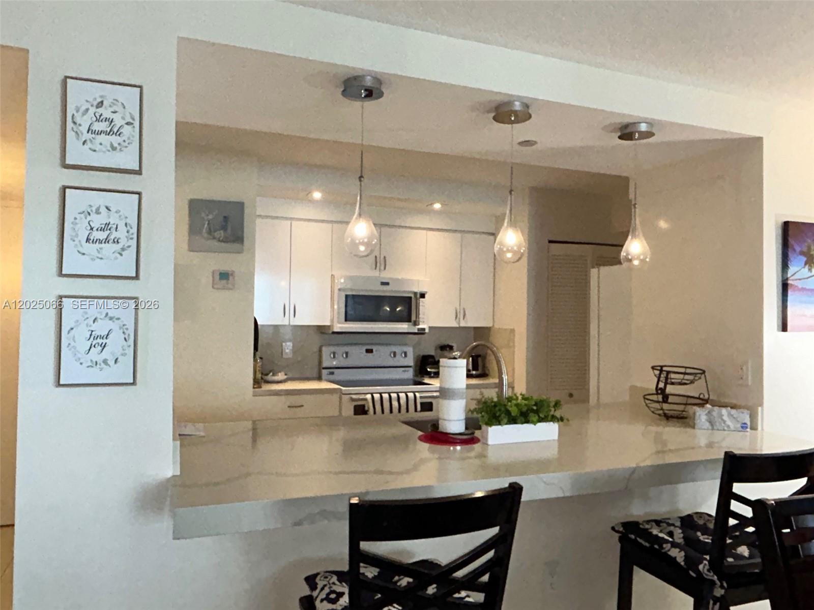 THE COLLINS CONDO - Residential Lease
