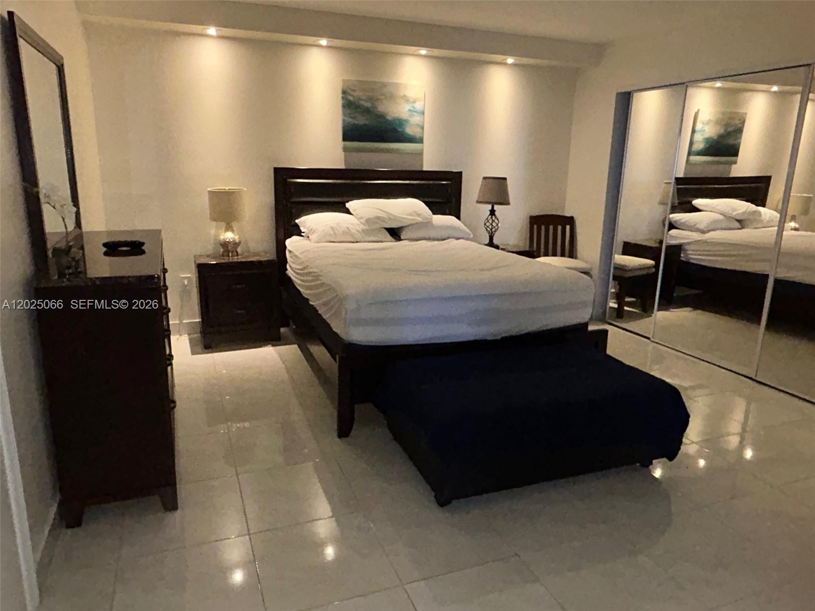 THE COLLINS CONDO - Residential Lease