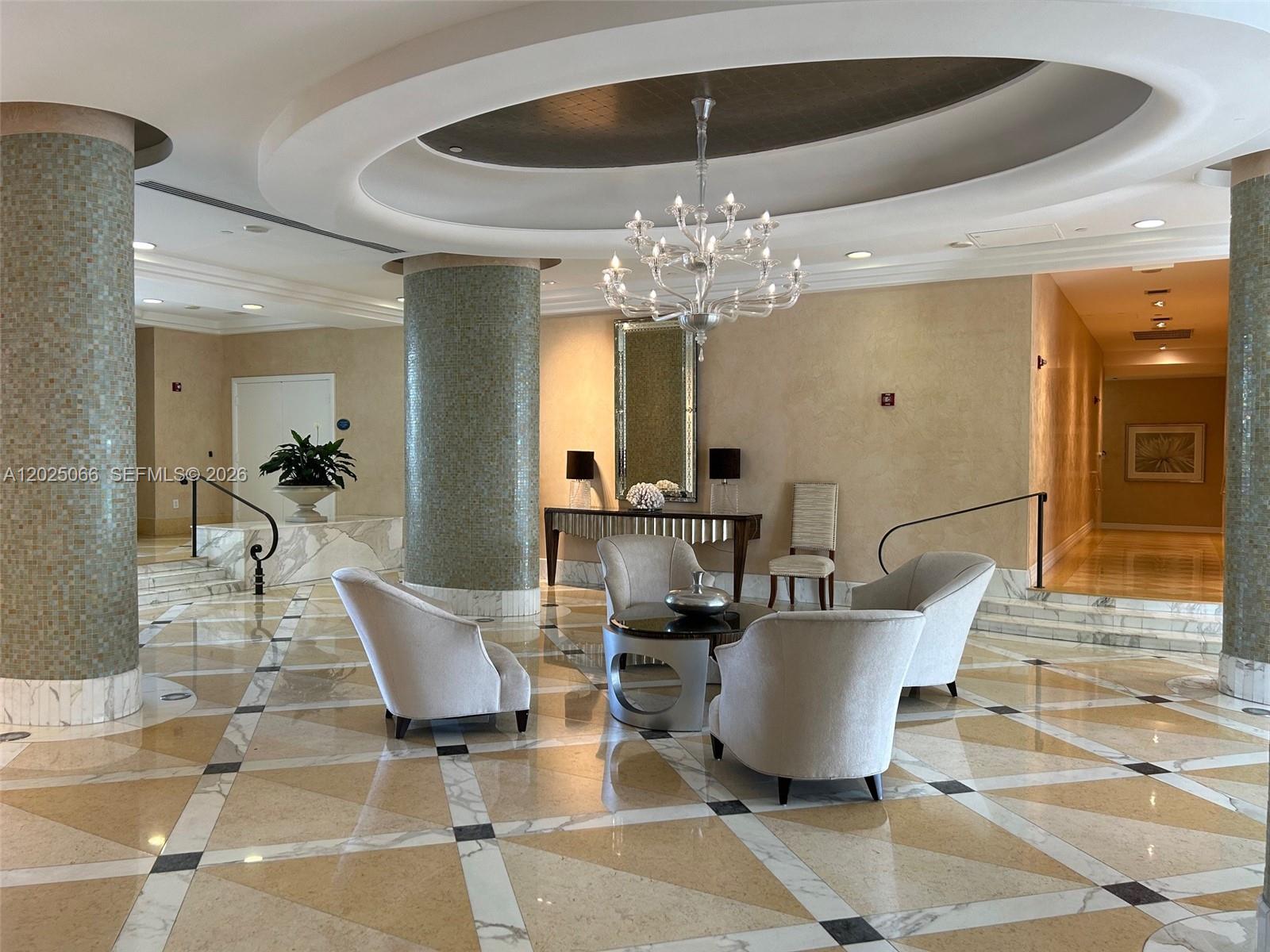 THE COLLINS CONDO - Residential Lease