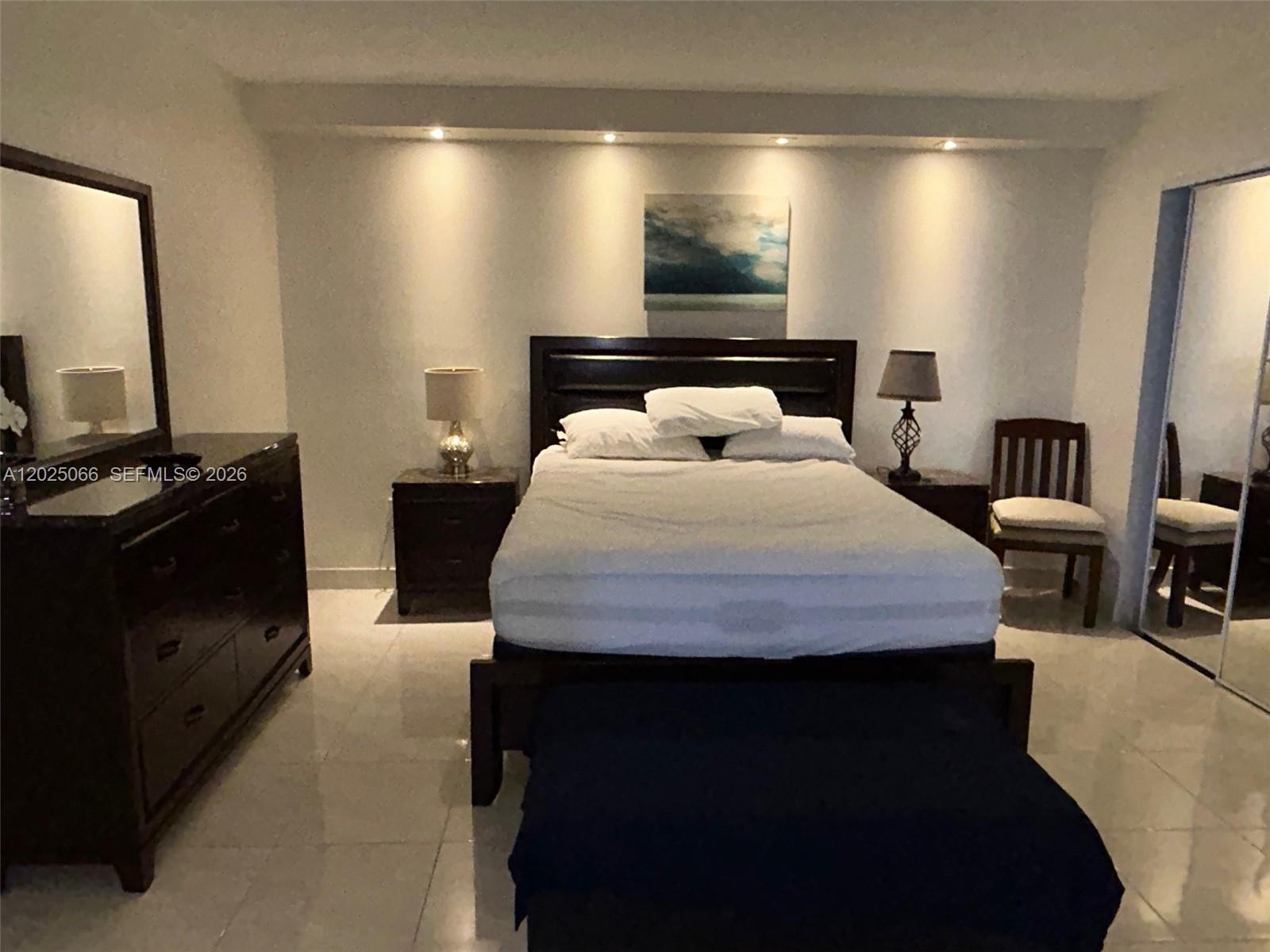 THE COLLINS CONDO - Residential Lease