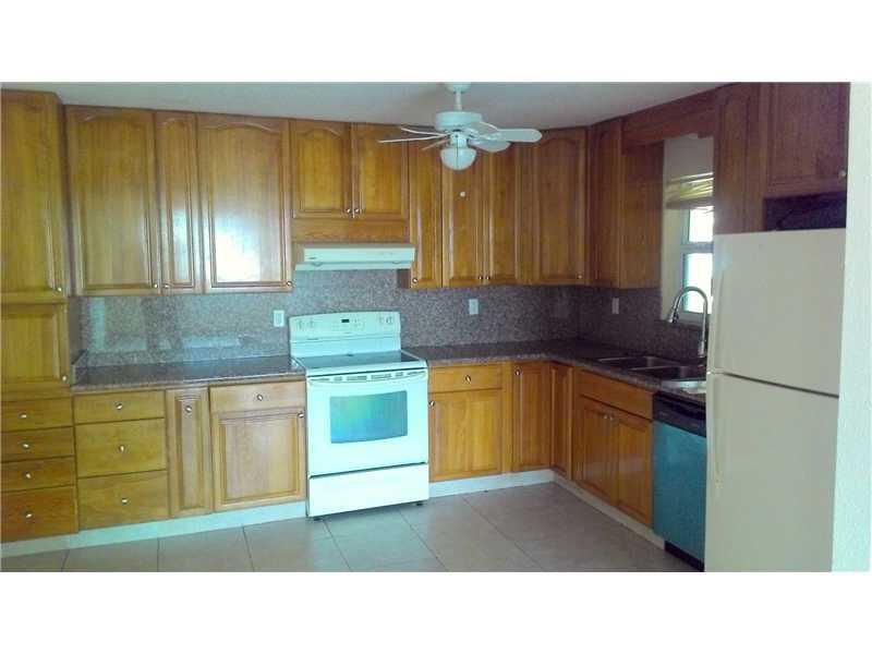 EMERALD ISLES CONDO - Residential Lease