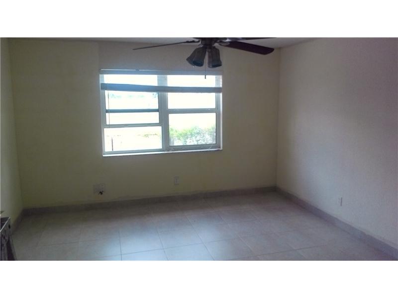 EMERALD ISLES CONDO - Residential Lease