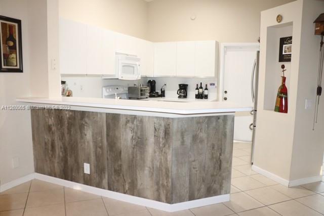 SECTORS 3 & 4 BOUNDARY PL - Residential Lease