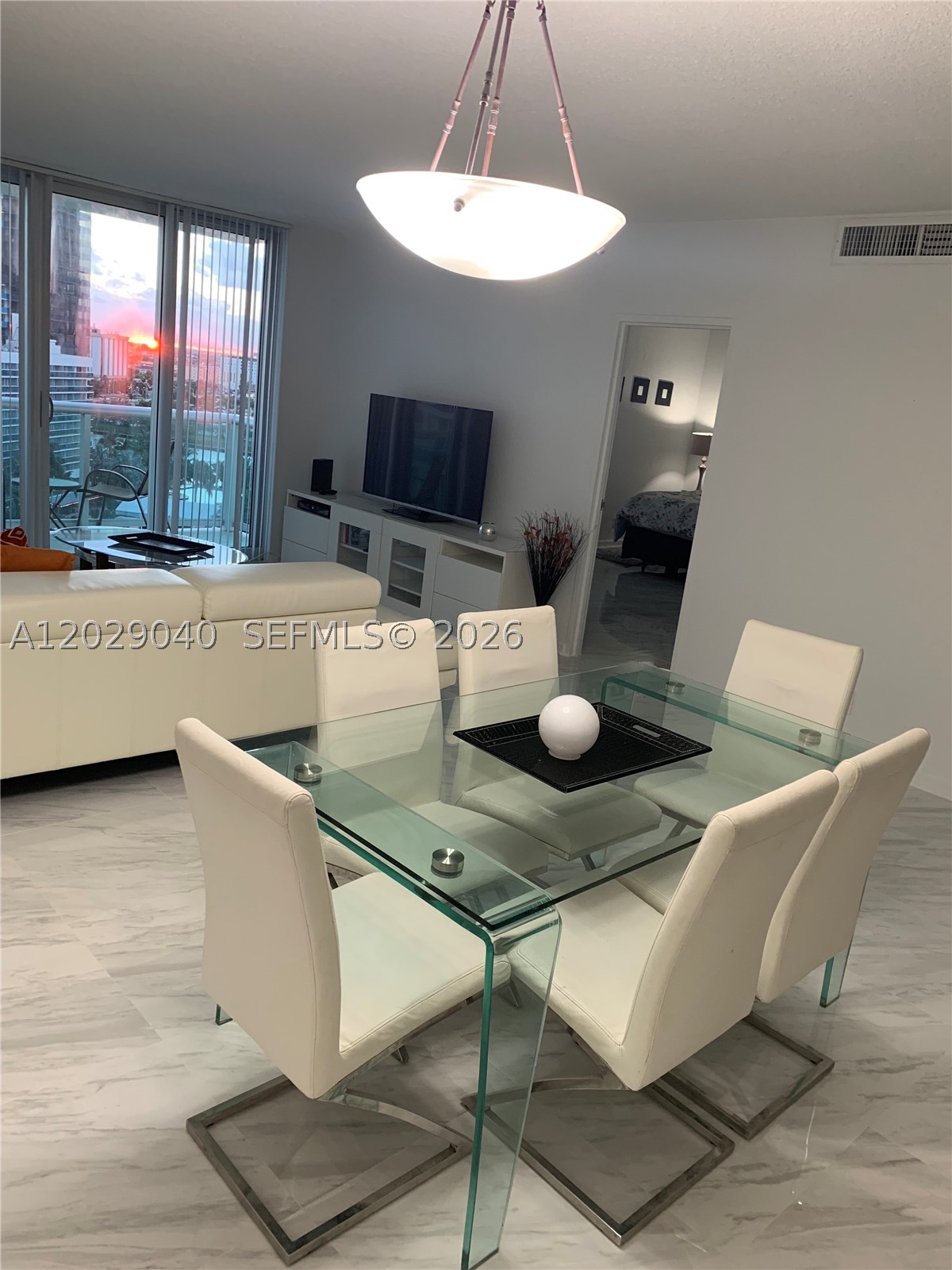 TIDES ON HOLLYWOOD BEACH - Residential