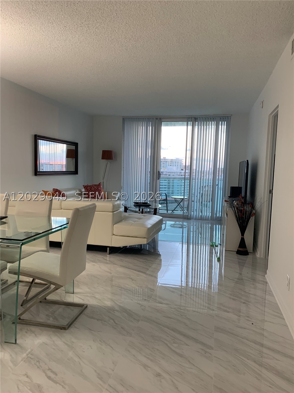 TIDES ON HOLLYWOOD BEACH - Residential