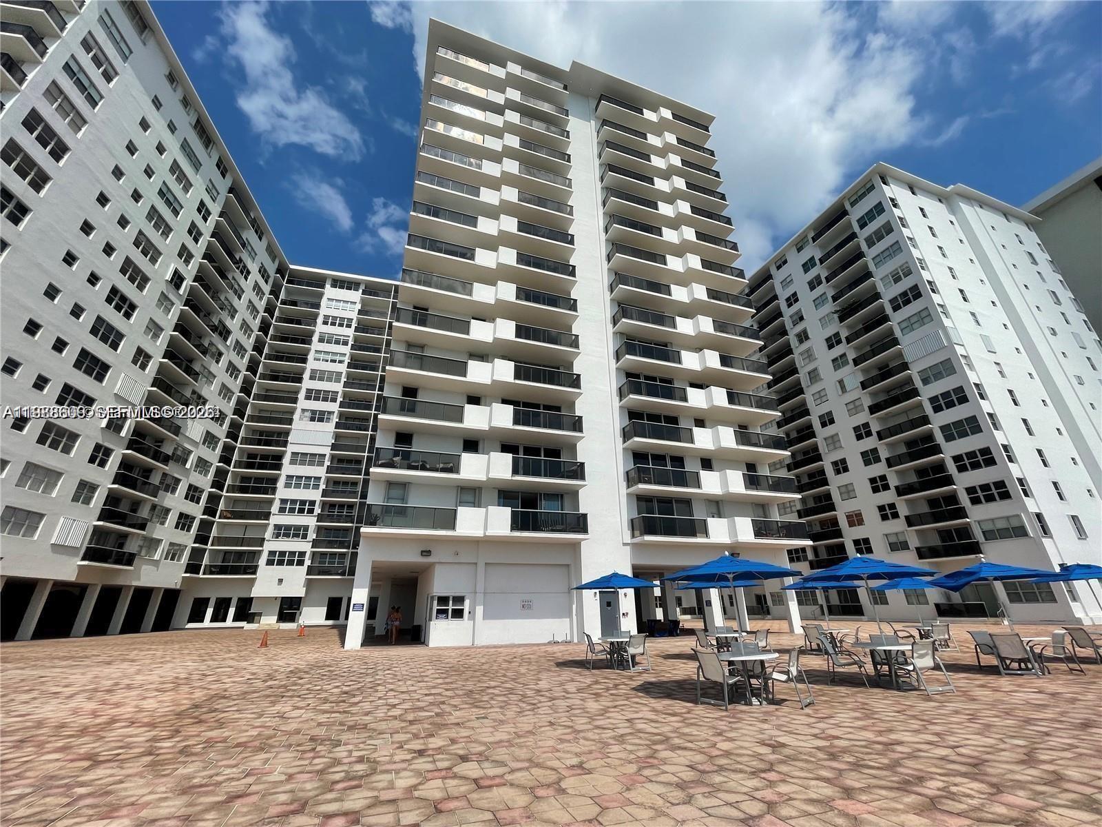 MAISON GRANDE CONDO - Residential
