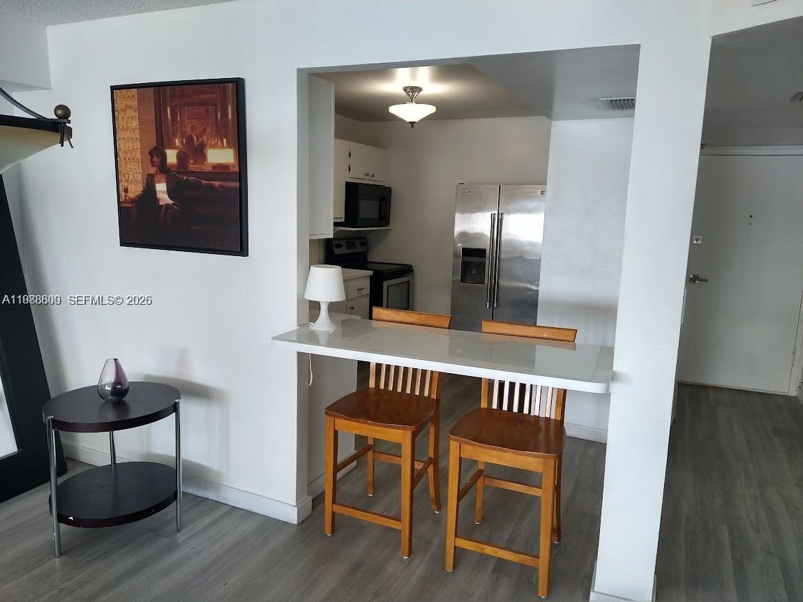 MAISON GRANDE CONDO - Residential