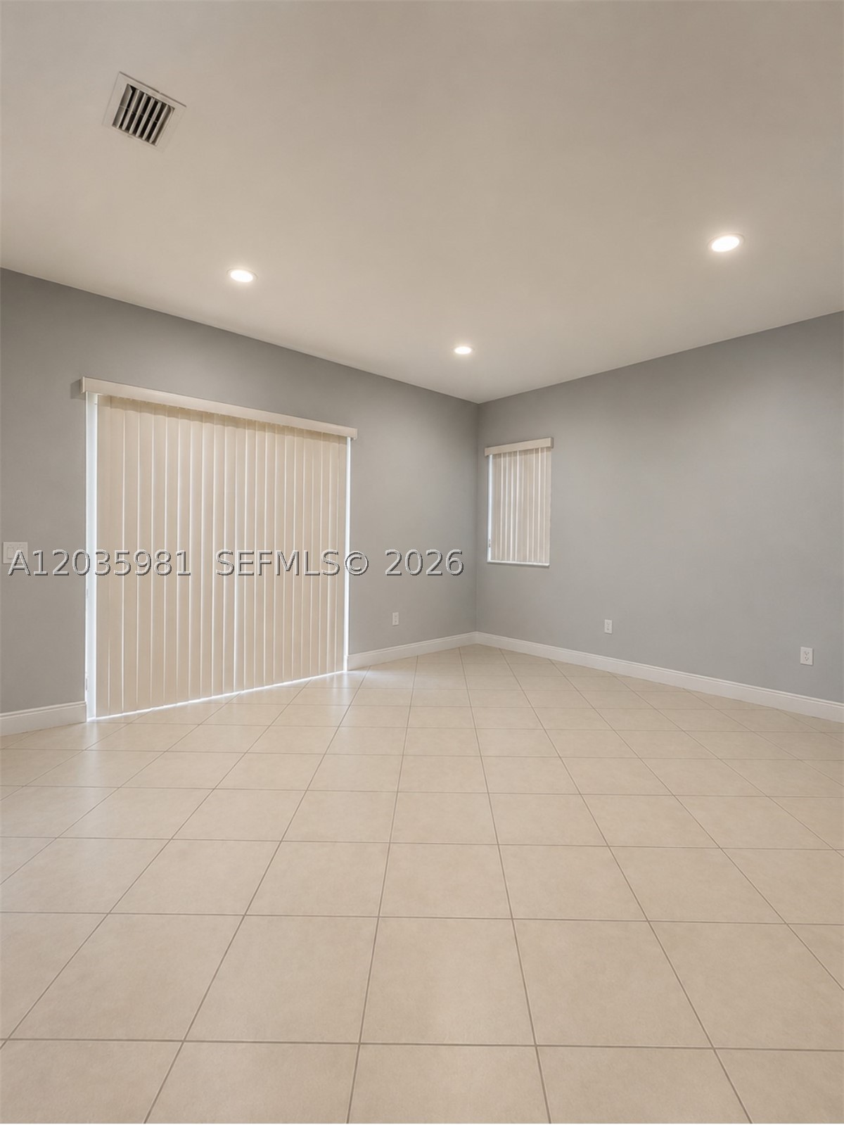 MARY - Residential