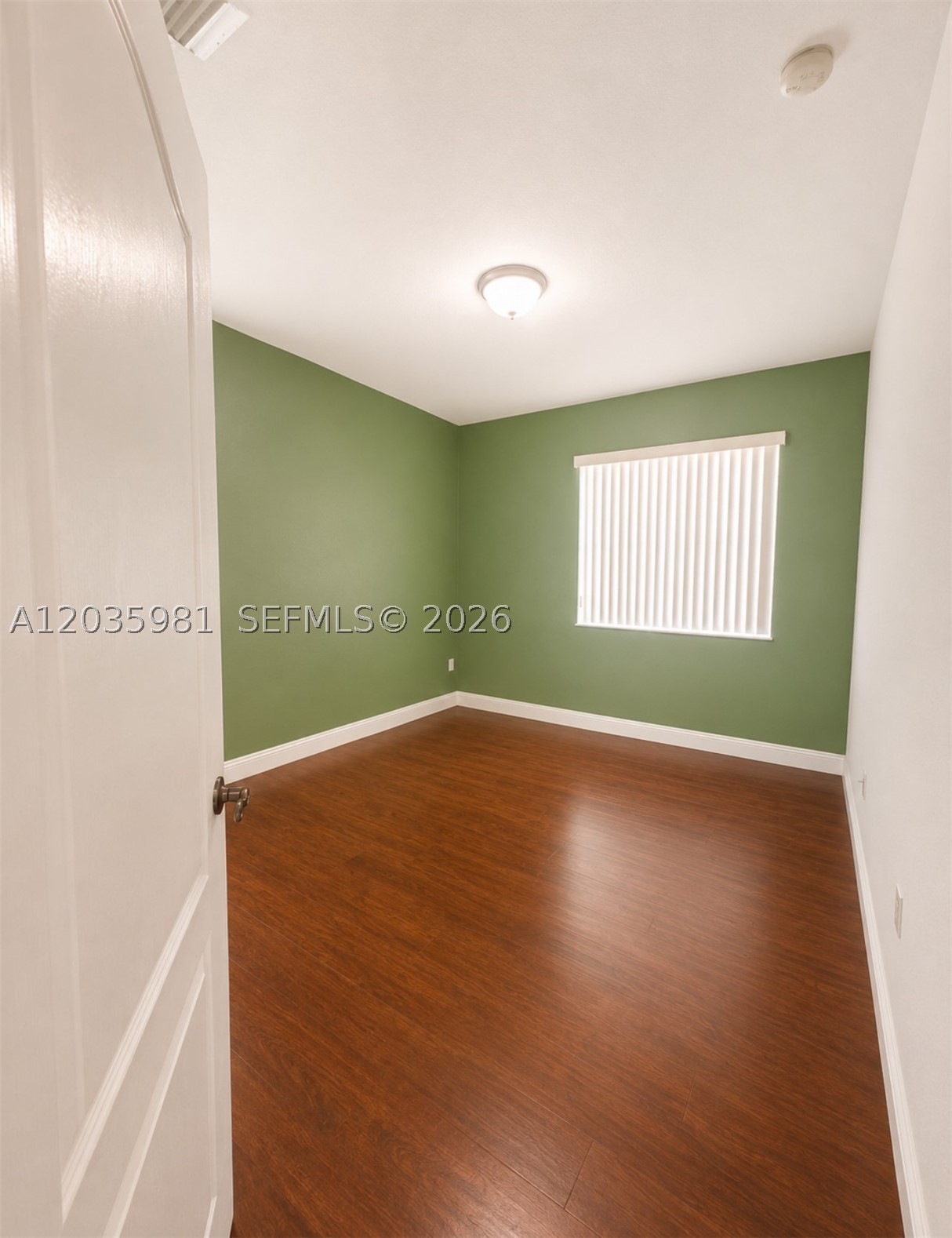 MARY - Residential