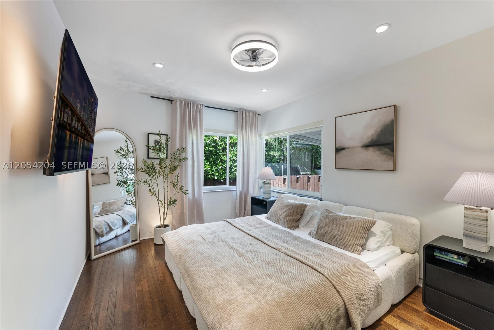 BAYWOOD - Residential