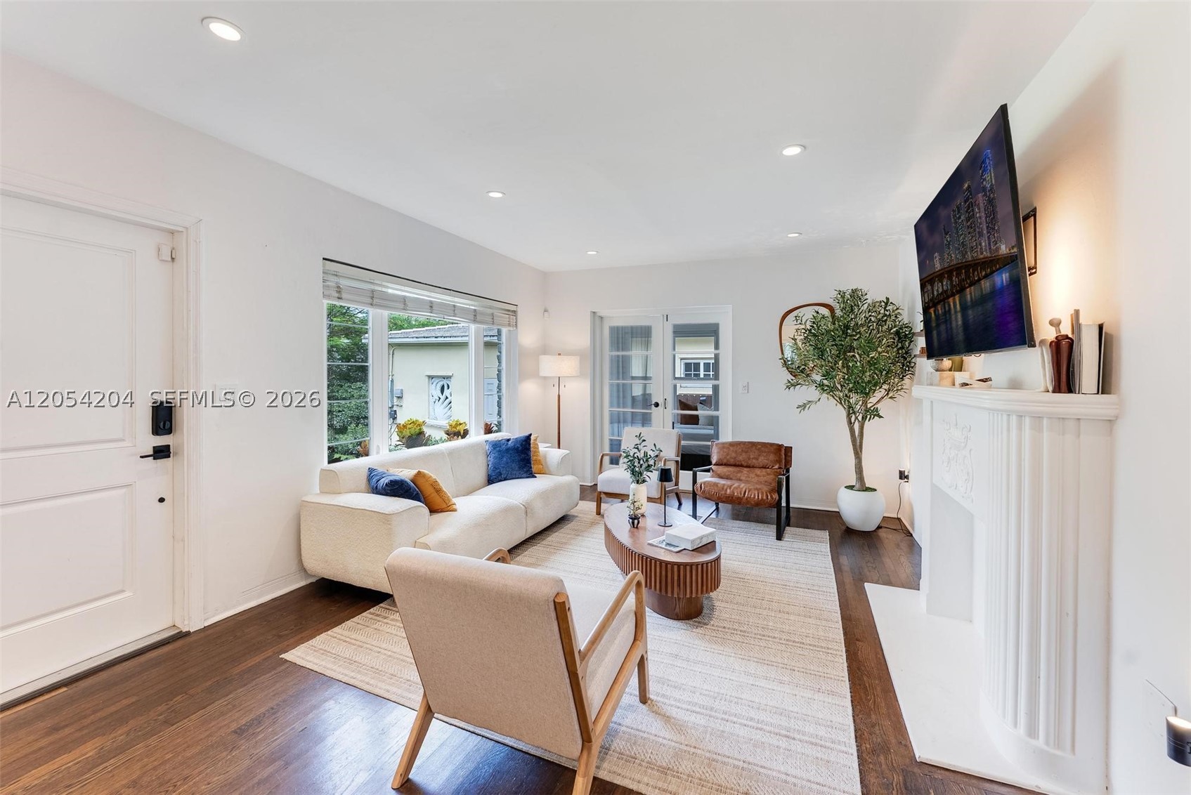 BAYWOOD - Residential