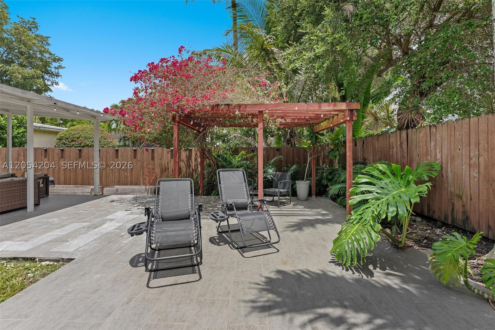 BAYWOOD - Residential