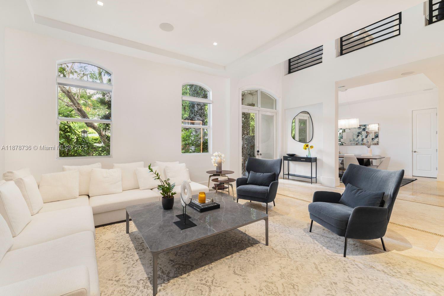 CRYSTAL BLUFF - Residential