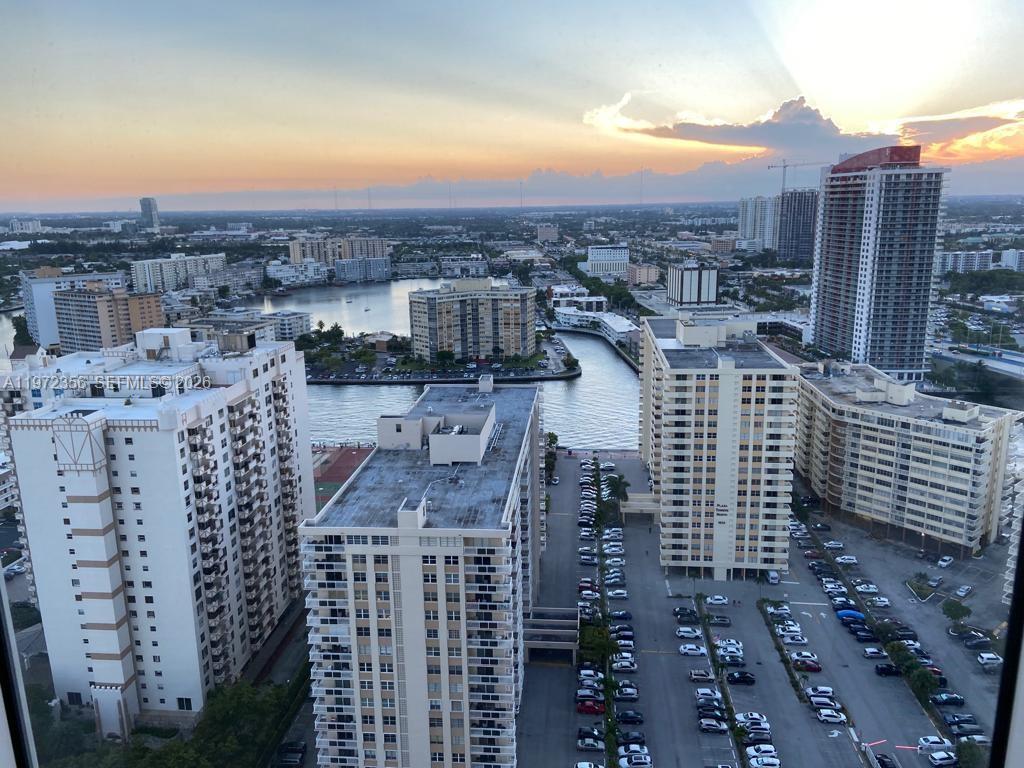 BEACH CLUB CONDO - Residential