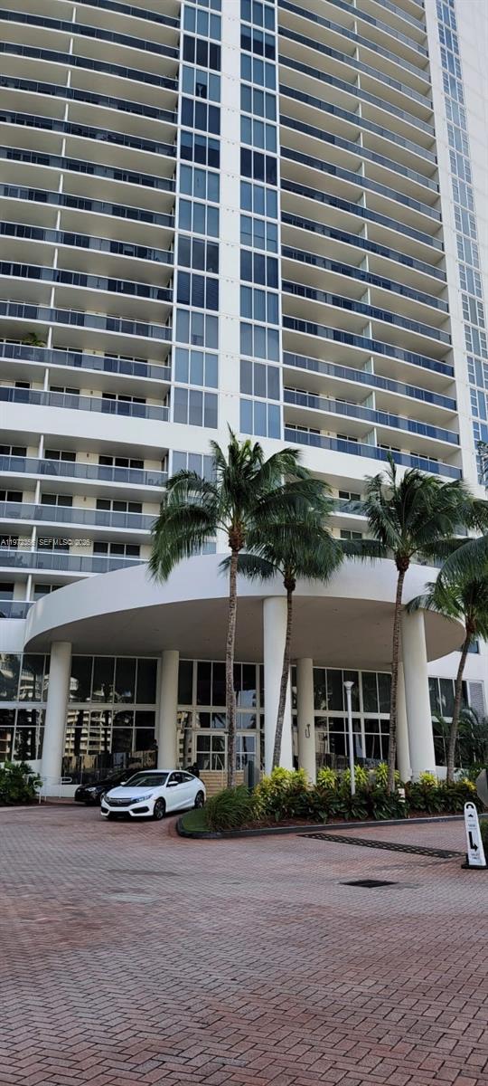 BEACH CLUB CONDO - Residential