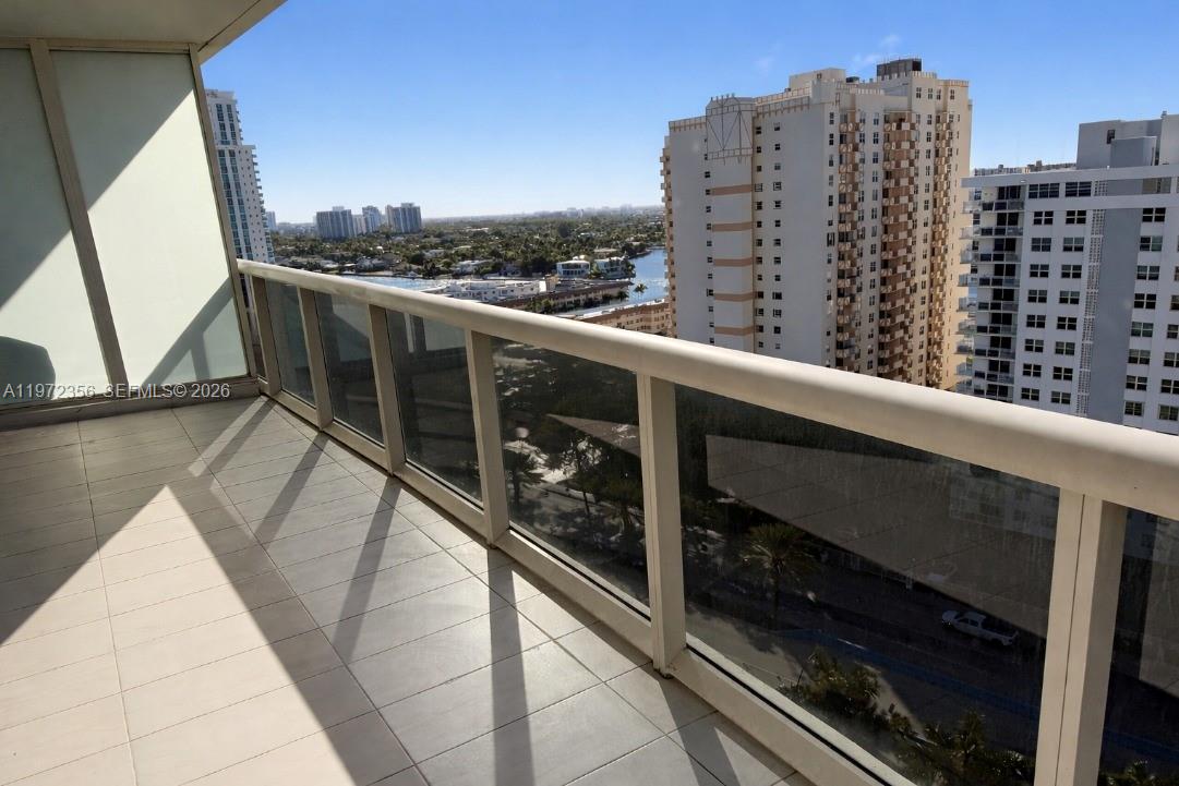 BEACH CLUB CONDO - Residential
