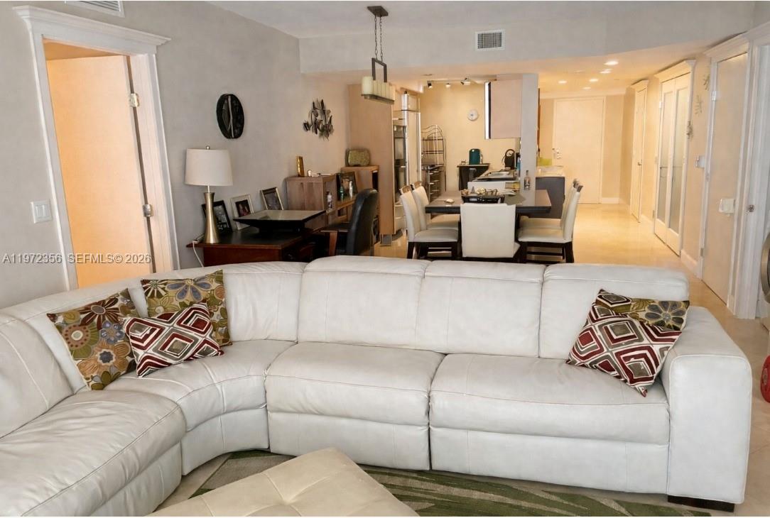 BEACH CLUB CONDO - Residential