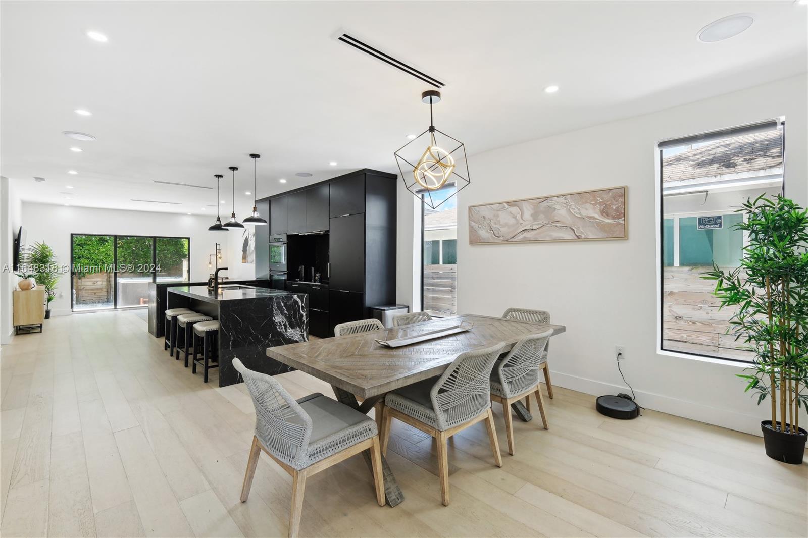 SHADOWLAWN EXTENSION SUB - Residential