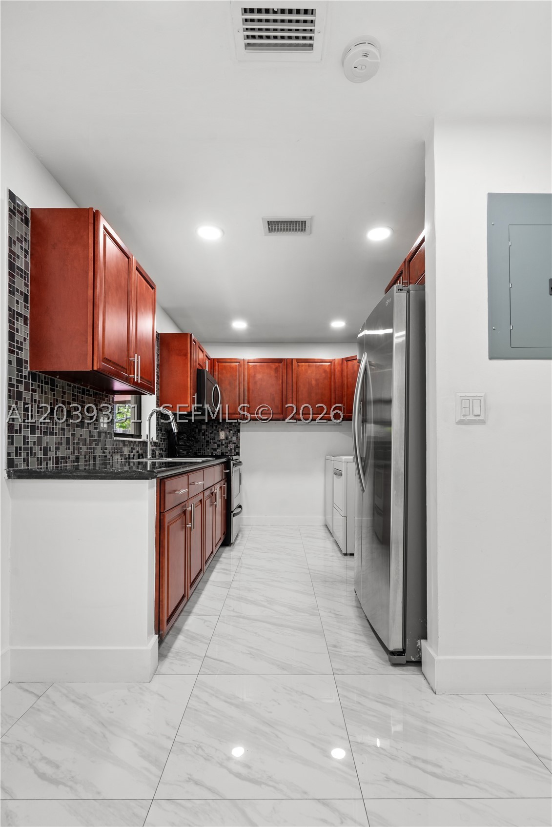 ARBORGATE KENDALL LK E CO - Residential