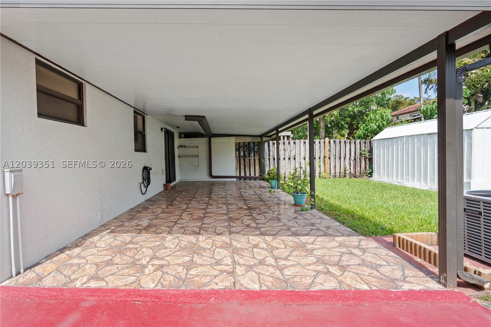 ARBORGATE KENDALL LK E CO - Residential