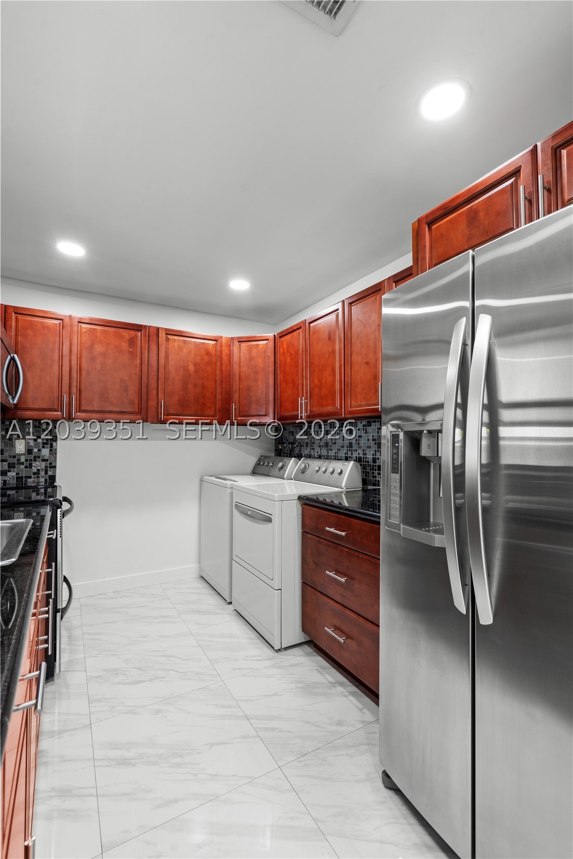 ARBORGATE KENDALL LK E CO - Residential
