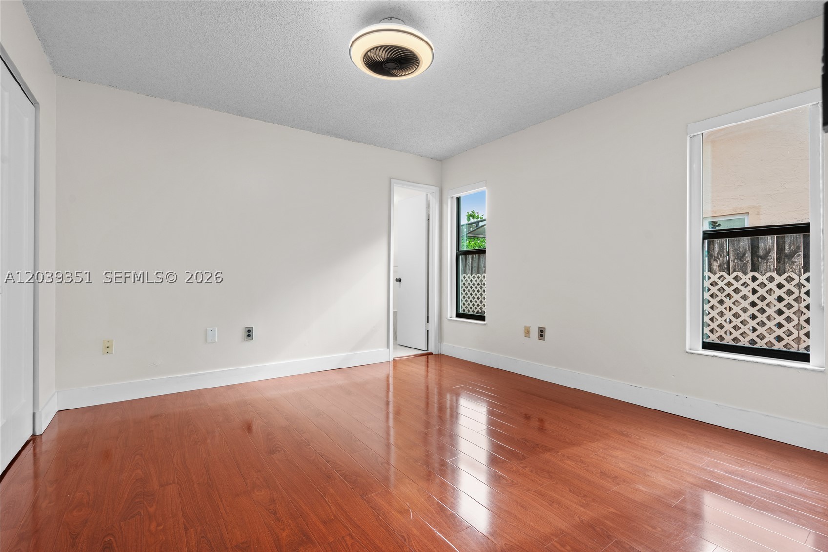 ARBORGATE KENDALL LK E CO - Residential