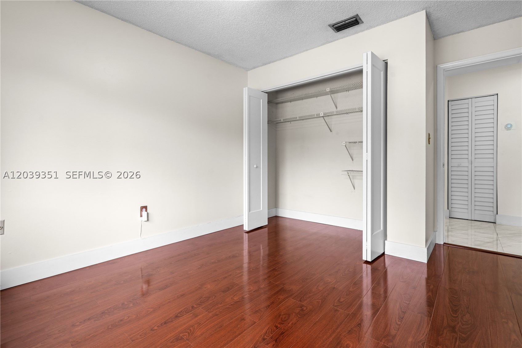 ARBORGATE KENDALL LK E CO - Residential