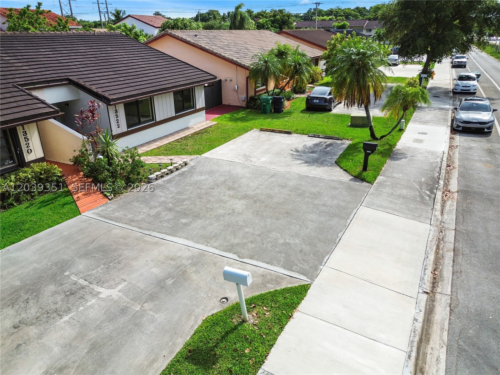 ARBORGATE KENDALL LK E CO - Residential