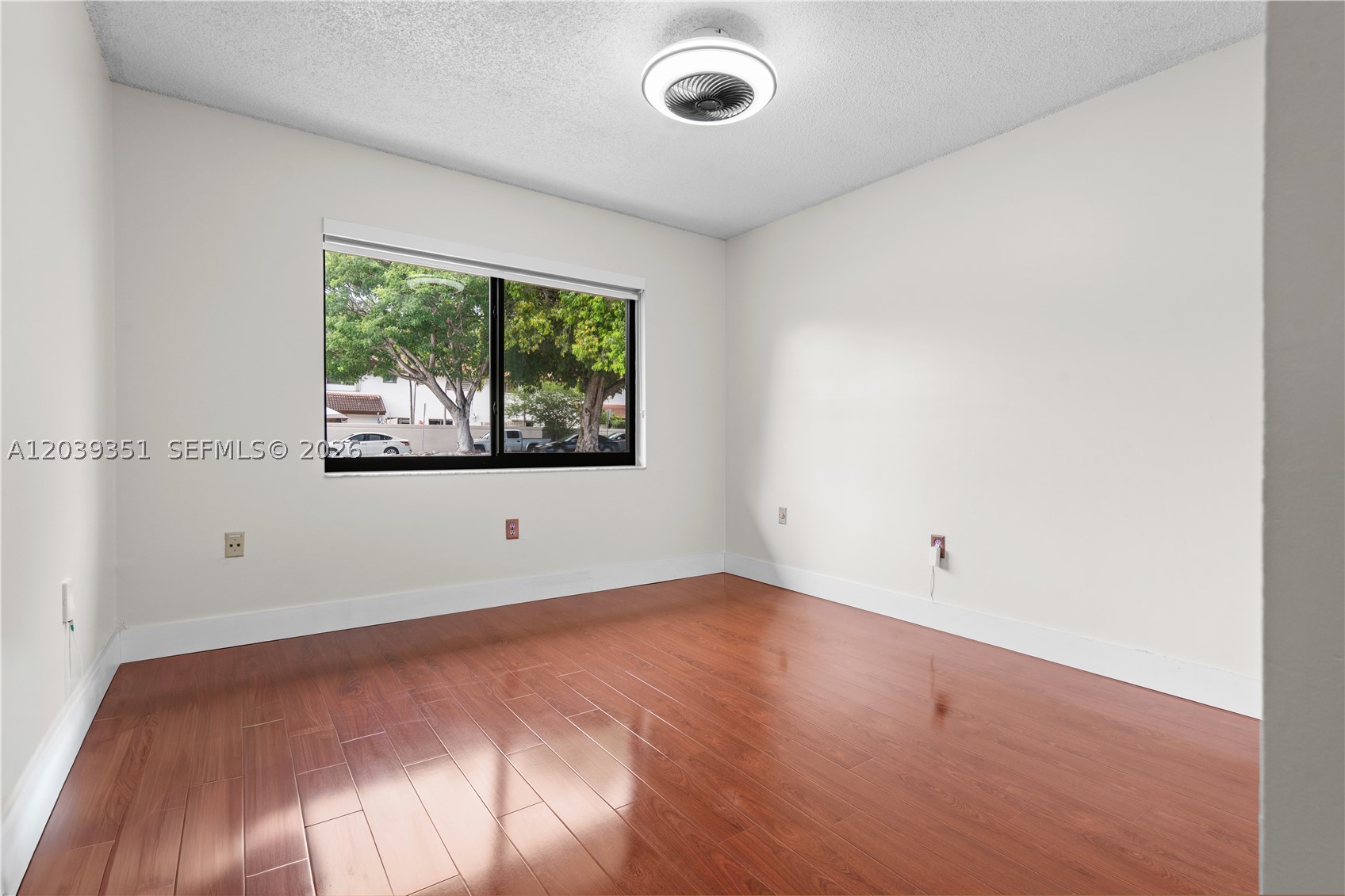 ARBORGATE KENDALL LK E CO - Residential