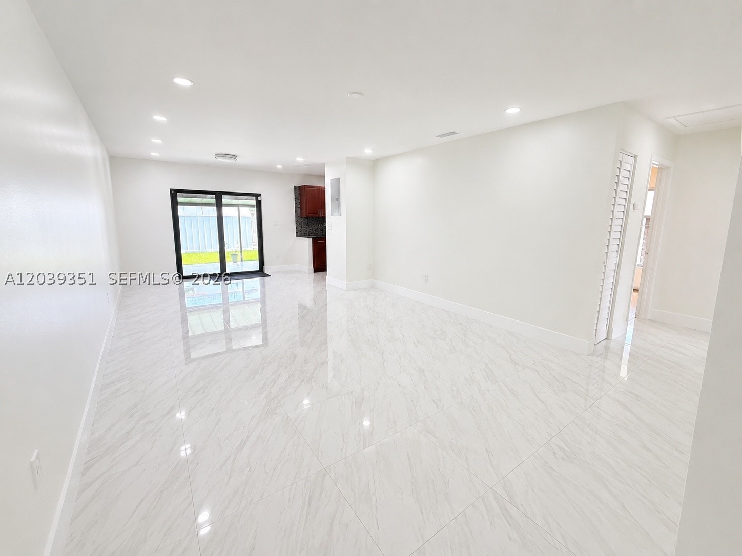 ARBORGATE KENDALL LK E CO - Residential