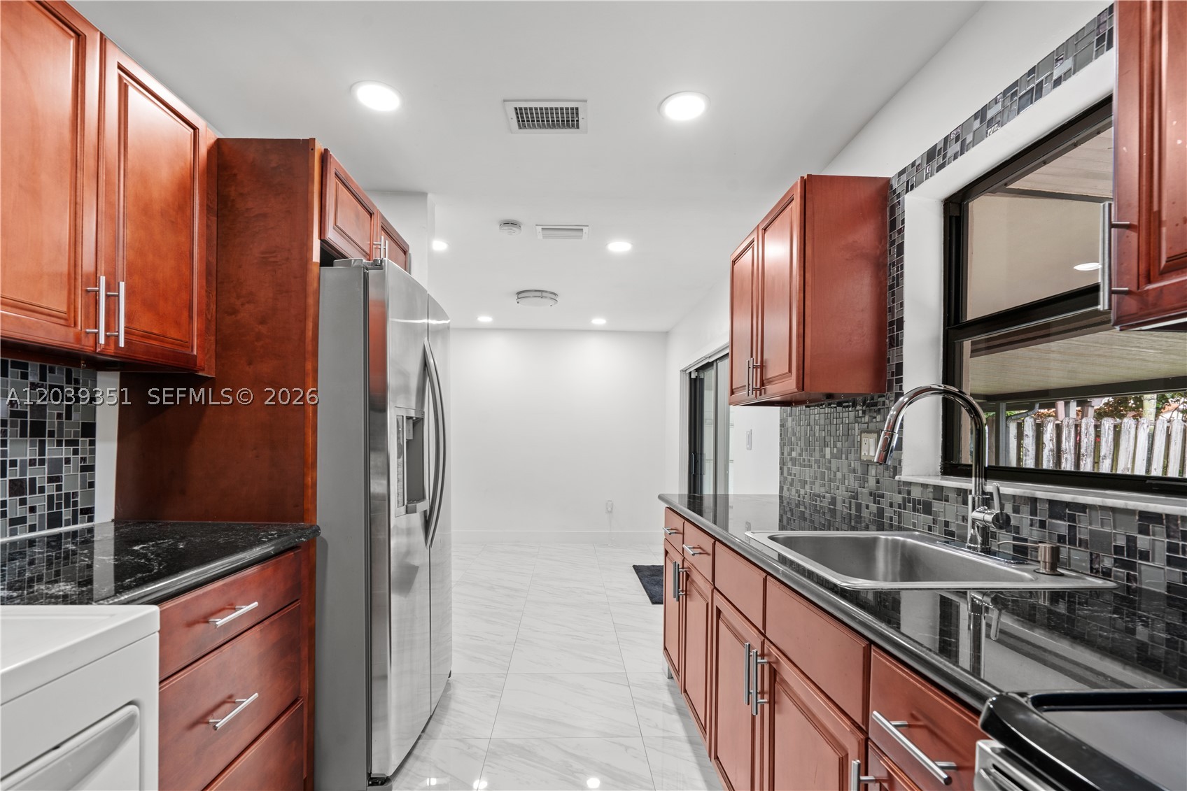 ARBORGATE KENDALL LK E CO - Residential