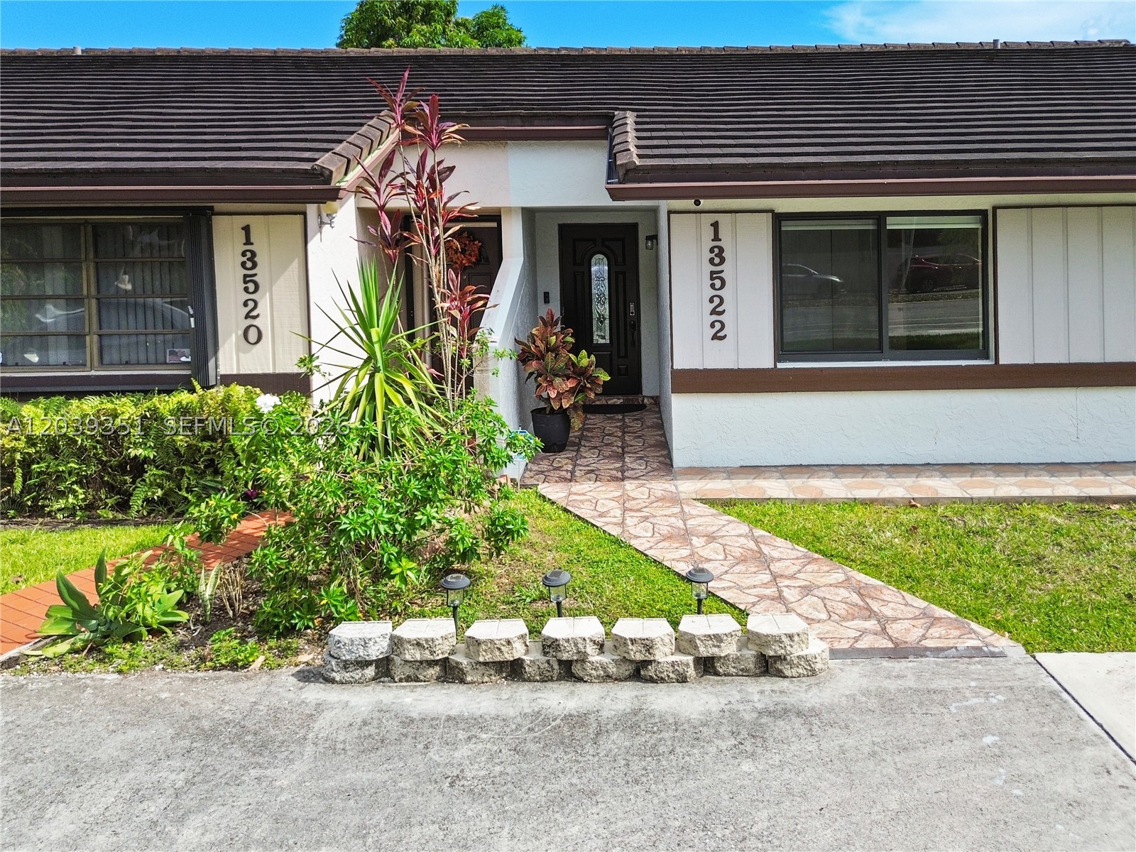 ARBORGATE KENDALL LK E CO - Residential