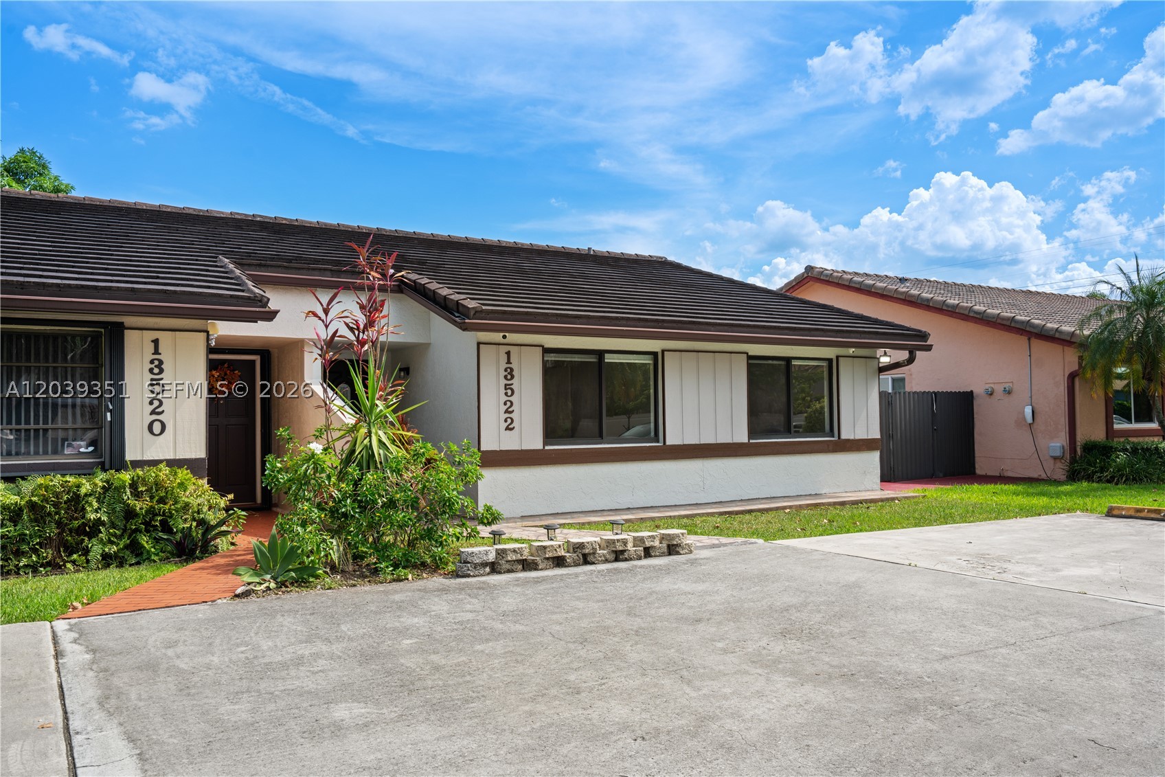 ARBORGATE KENDALL LK E CO - Residential