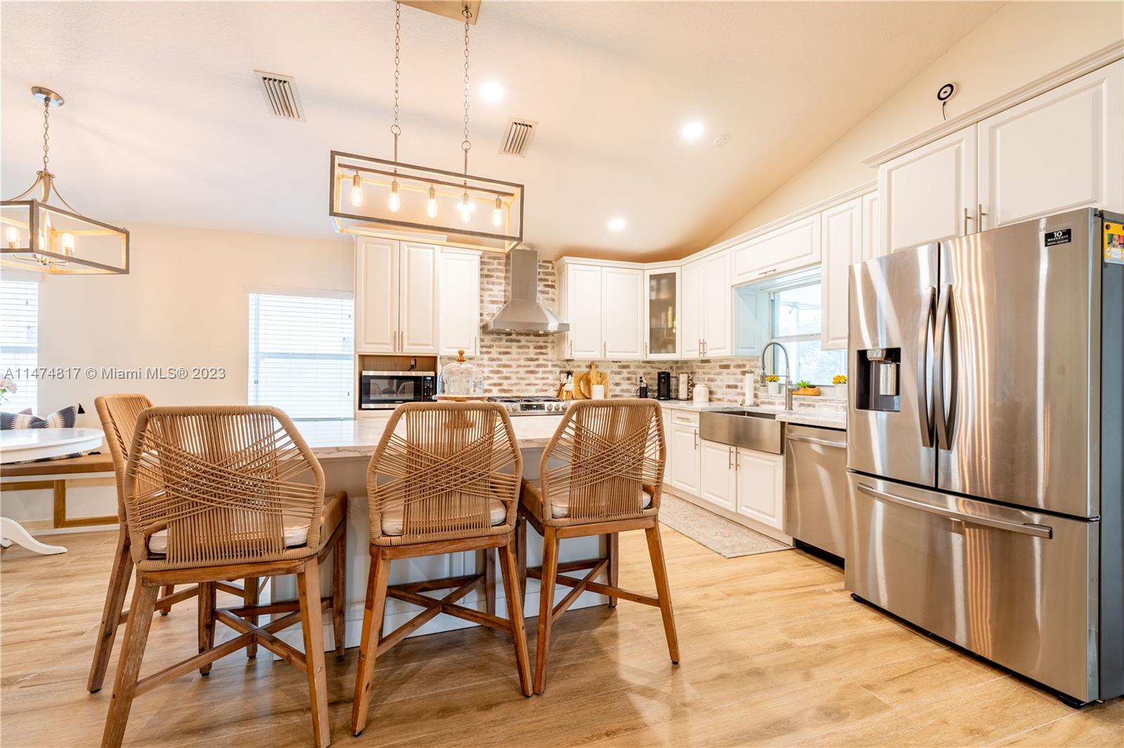 SAWGRASS ESTATES - Residential Lease