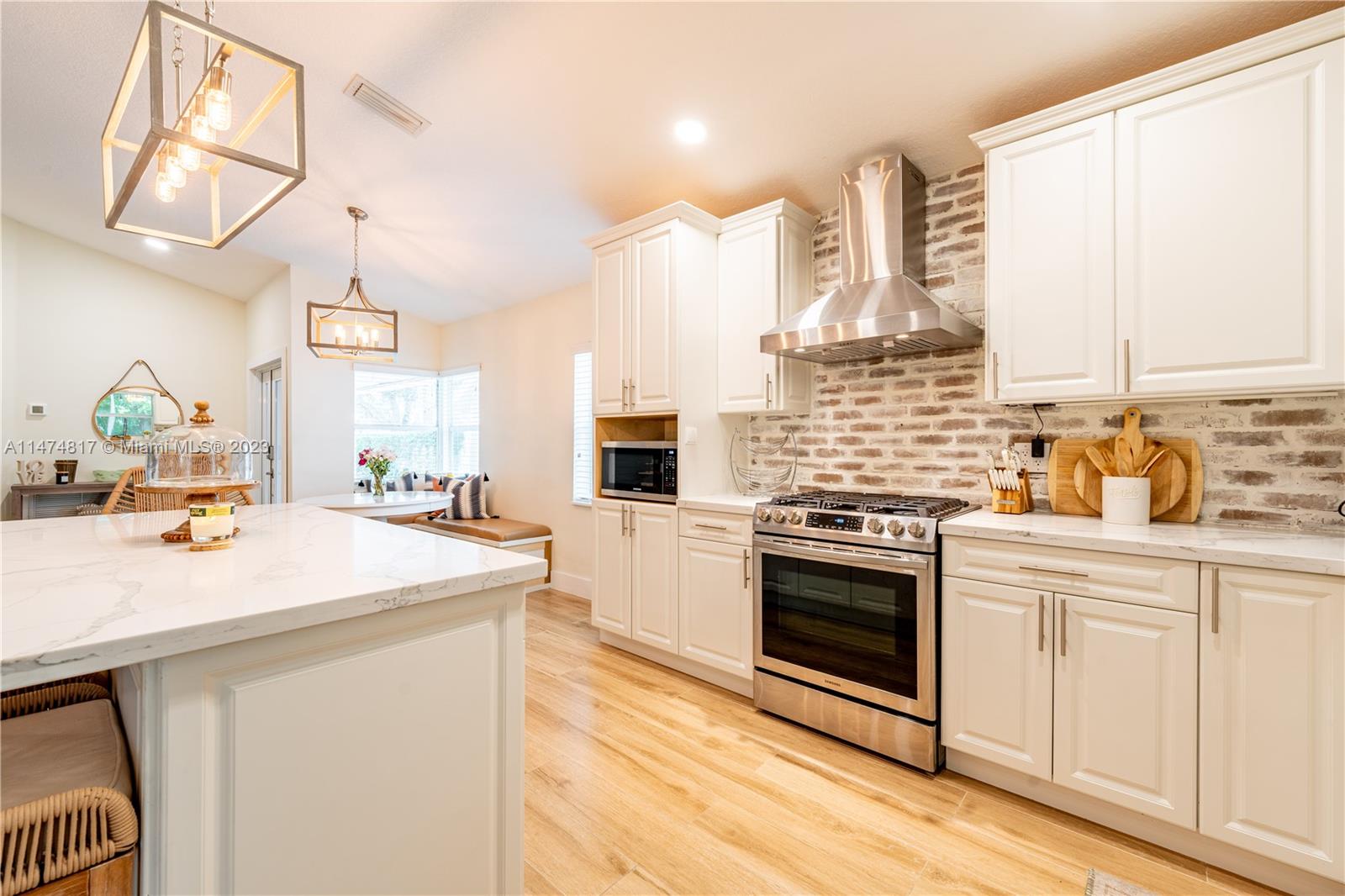 SAWGRASS ESTATES - Residential Lease