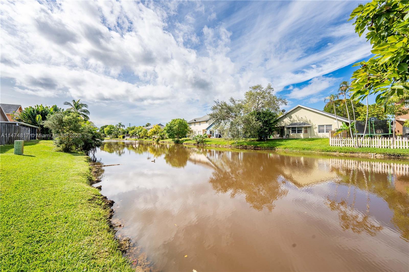 SAWGRASS ESTATES - Residential Lease
