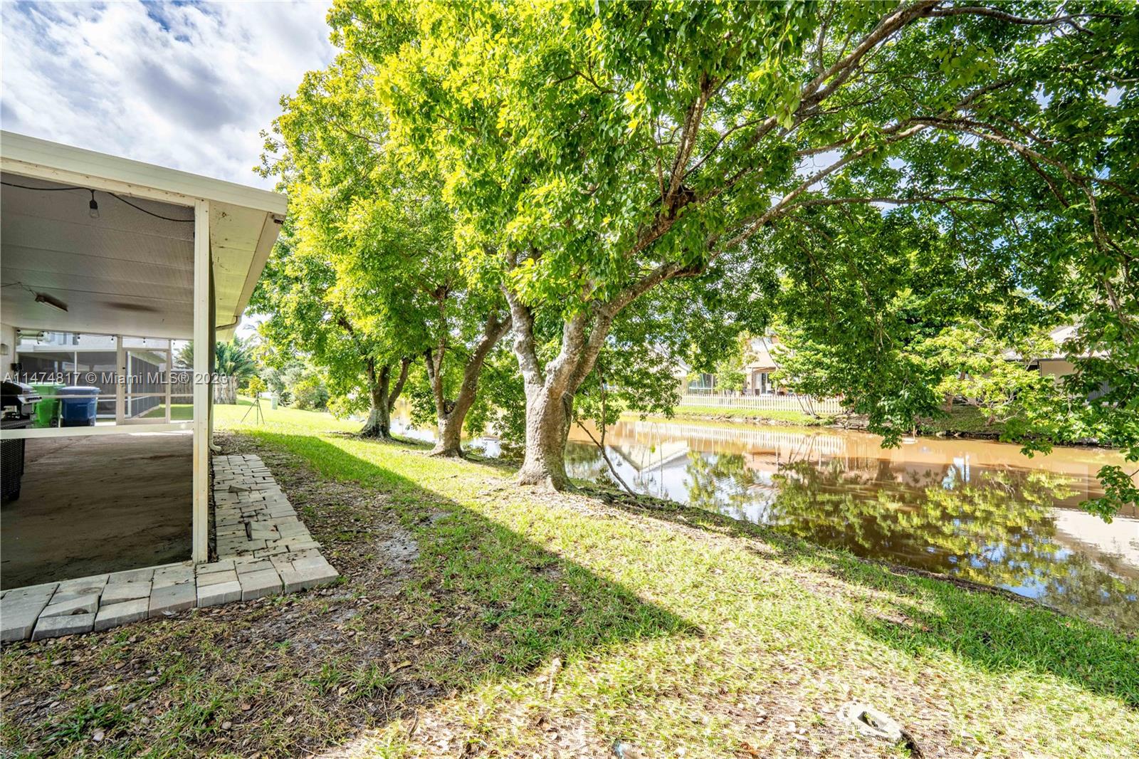SAWGRASS ESTATES - Residential Lease