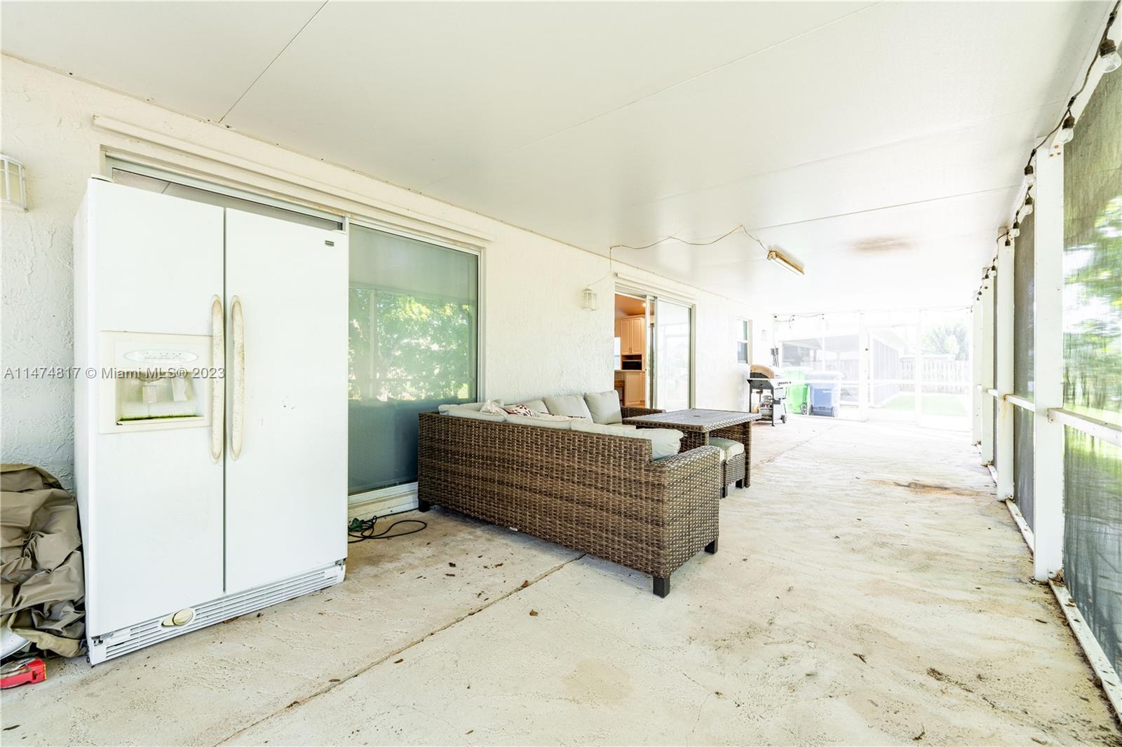 SAWGRASS ESTATES - Residential Lease