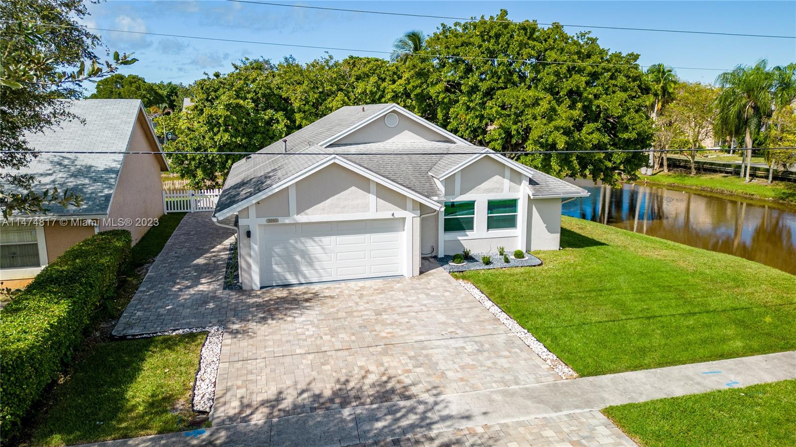 SAWGRASS ESTATES - Residential Lease