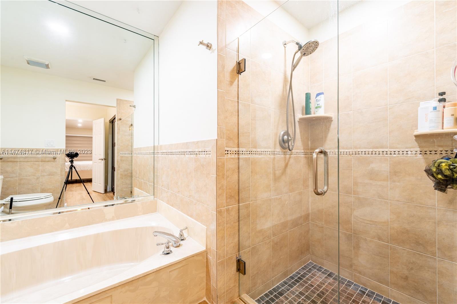 SAWGRASS ESTATES - Residential Lease