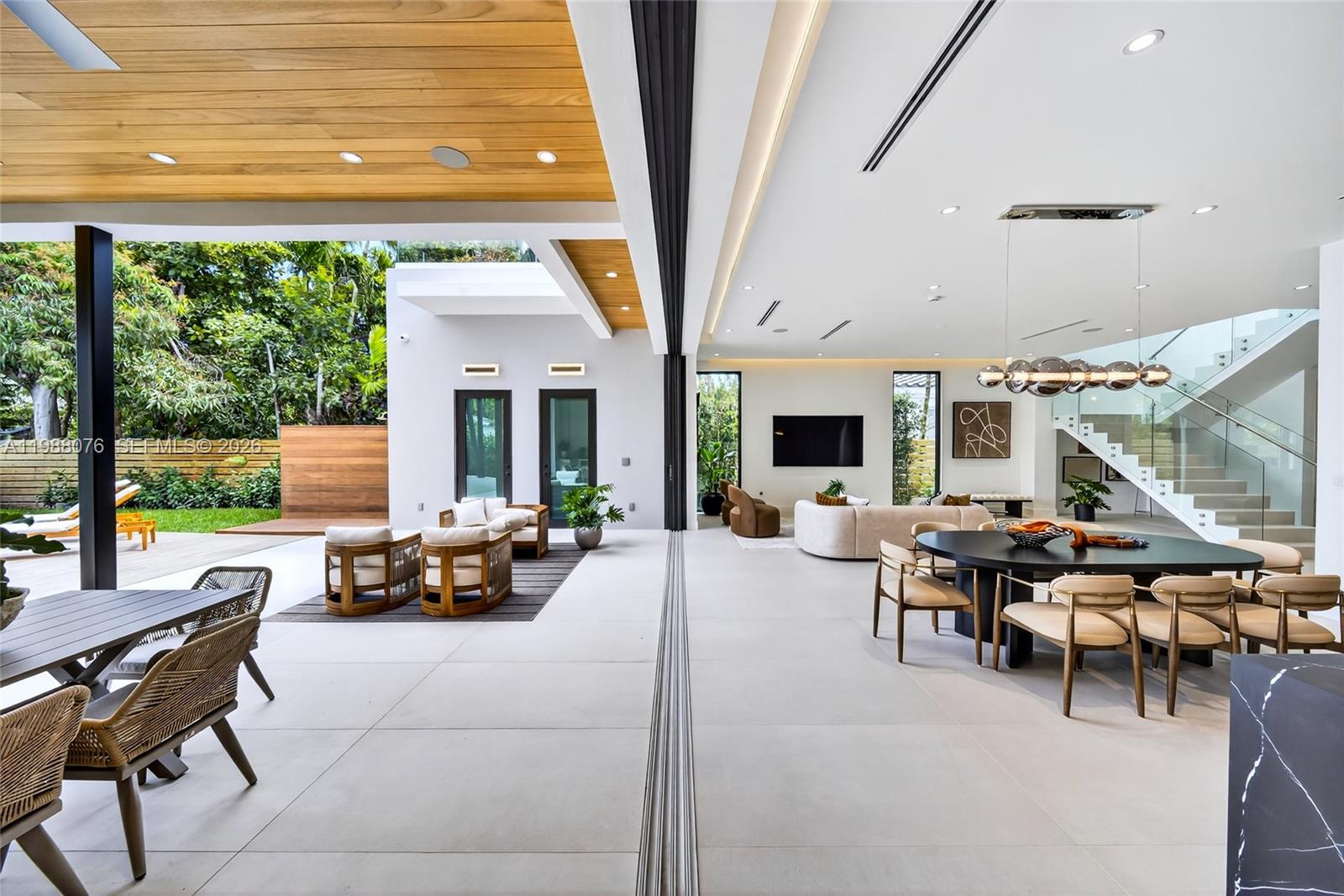 BRICKELL ESTATES - Residential