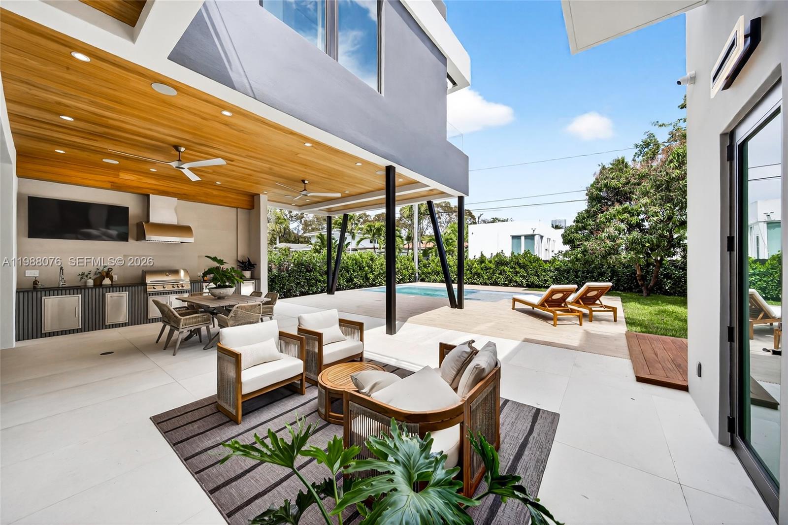 BRICKELL ESTATES - Residential