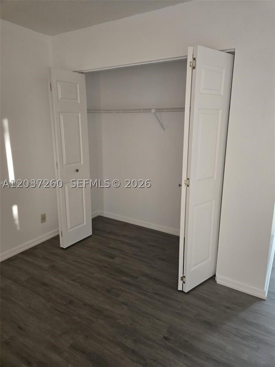 LAKESHORE AT UNIVERSITY P - Residential Lease