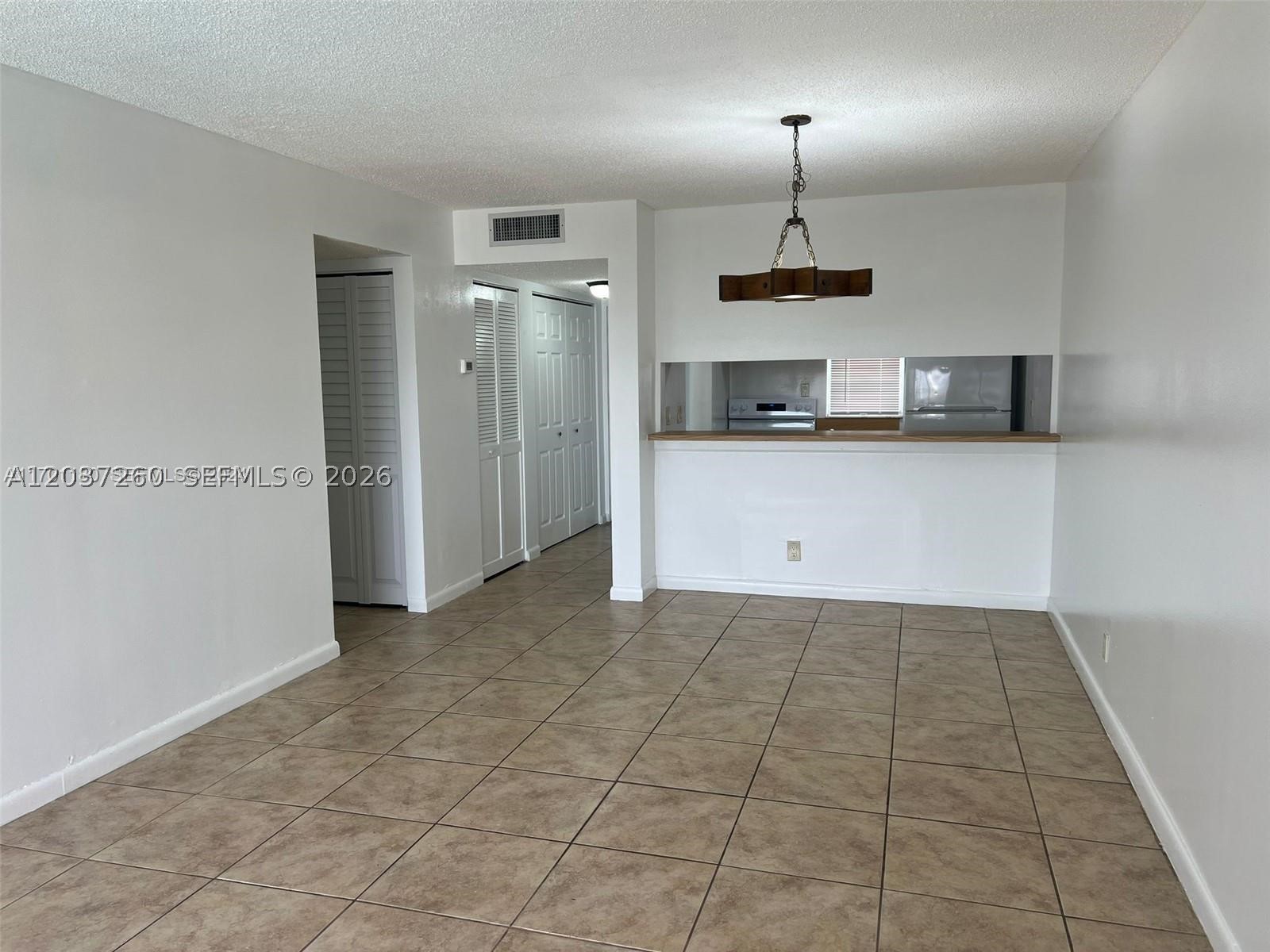 LAKESHORE AT UNIVERSITY P - Residential Lease