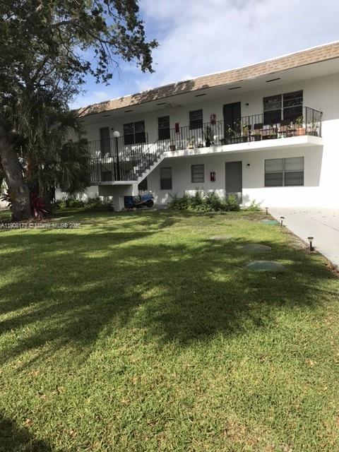 HOLLYWOOD LITTLE RANCHES - Residential Lease