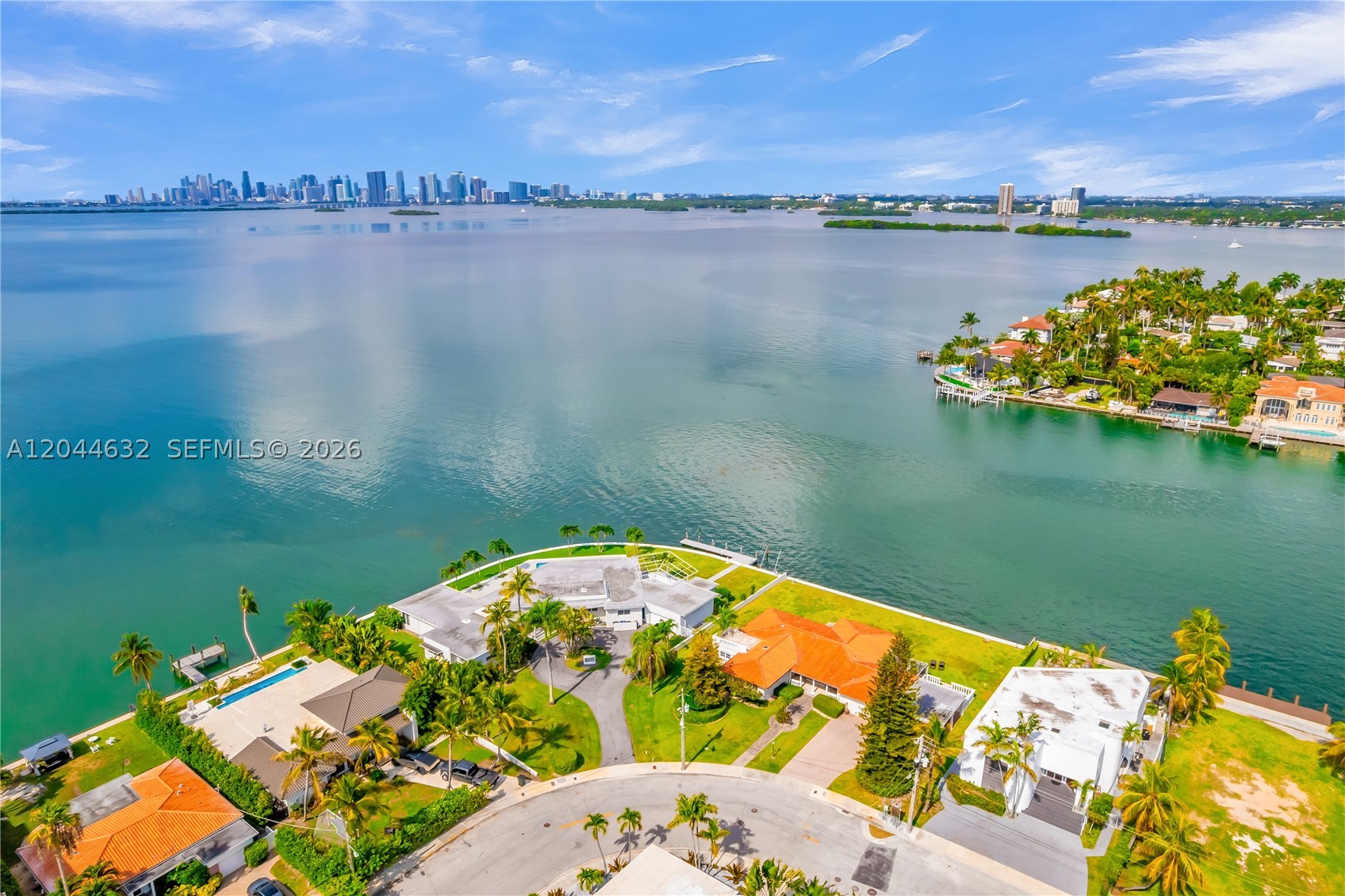 TREASURE ISLAND - Residential