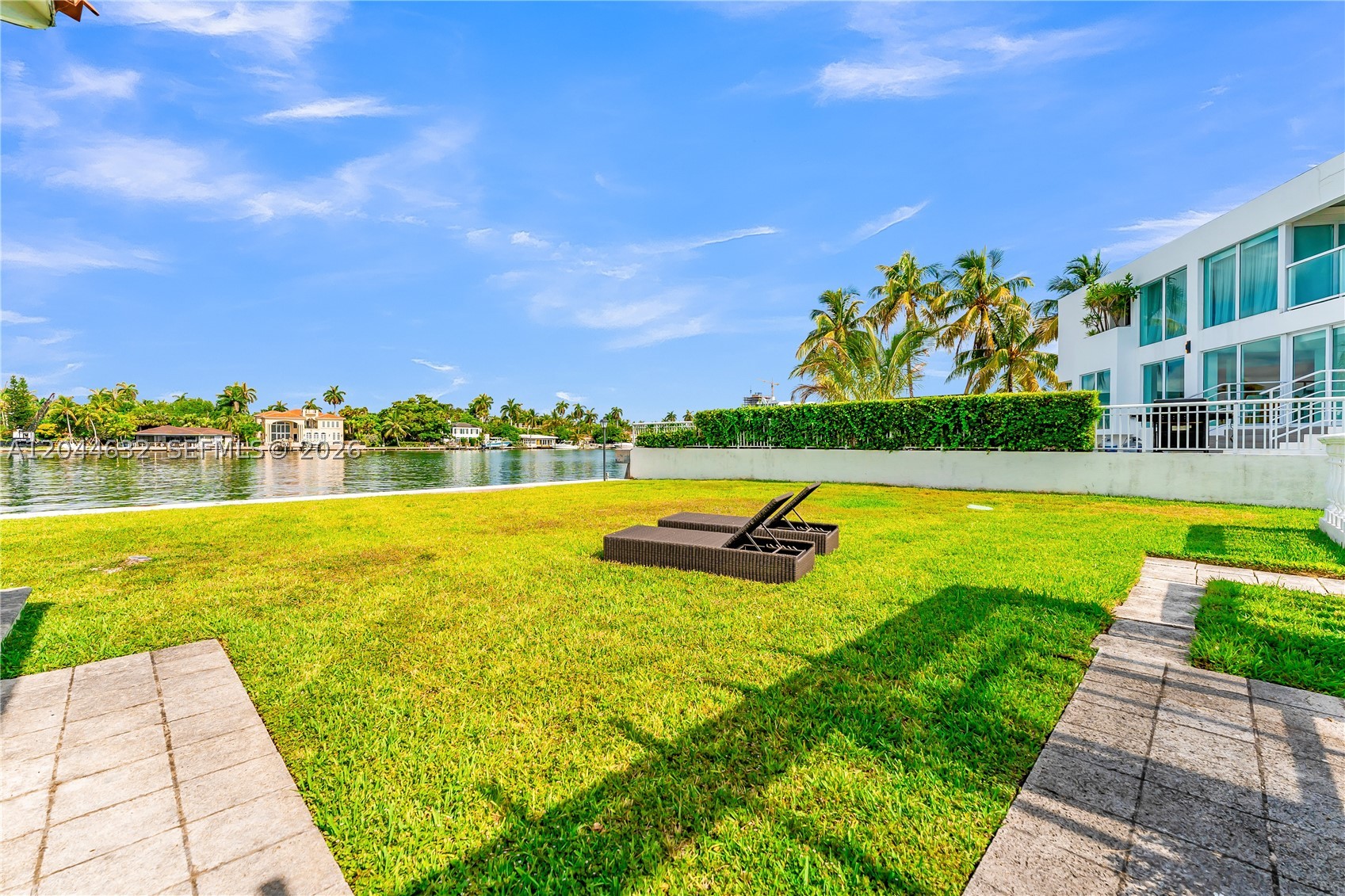 TREASURE ISLAND - Residential
