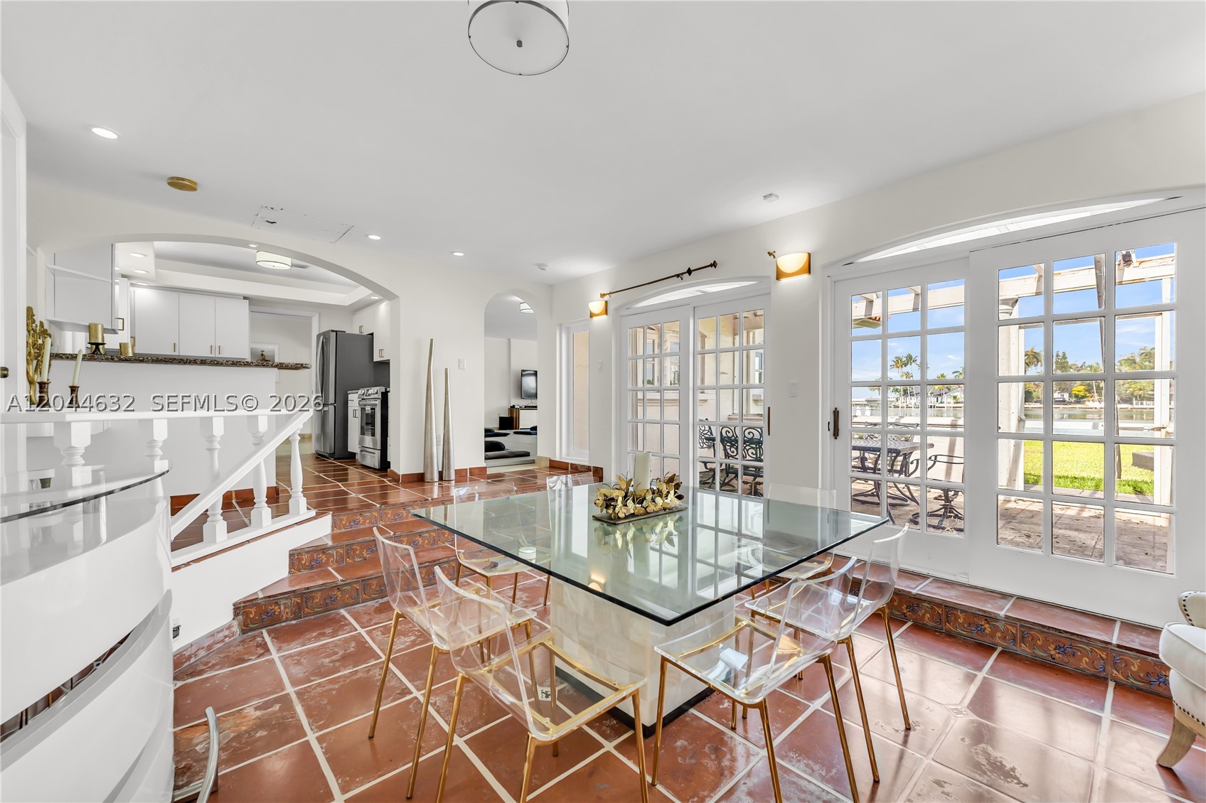 TREASURE ISLAND - Residential