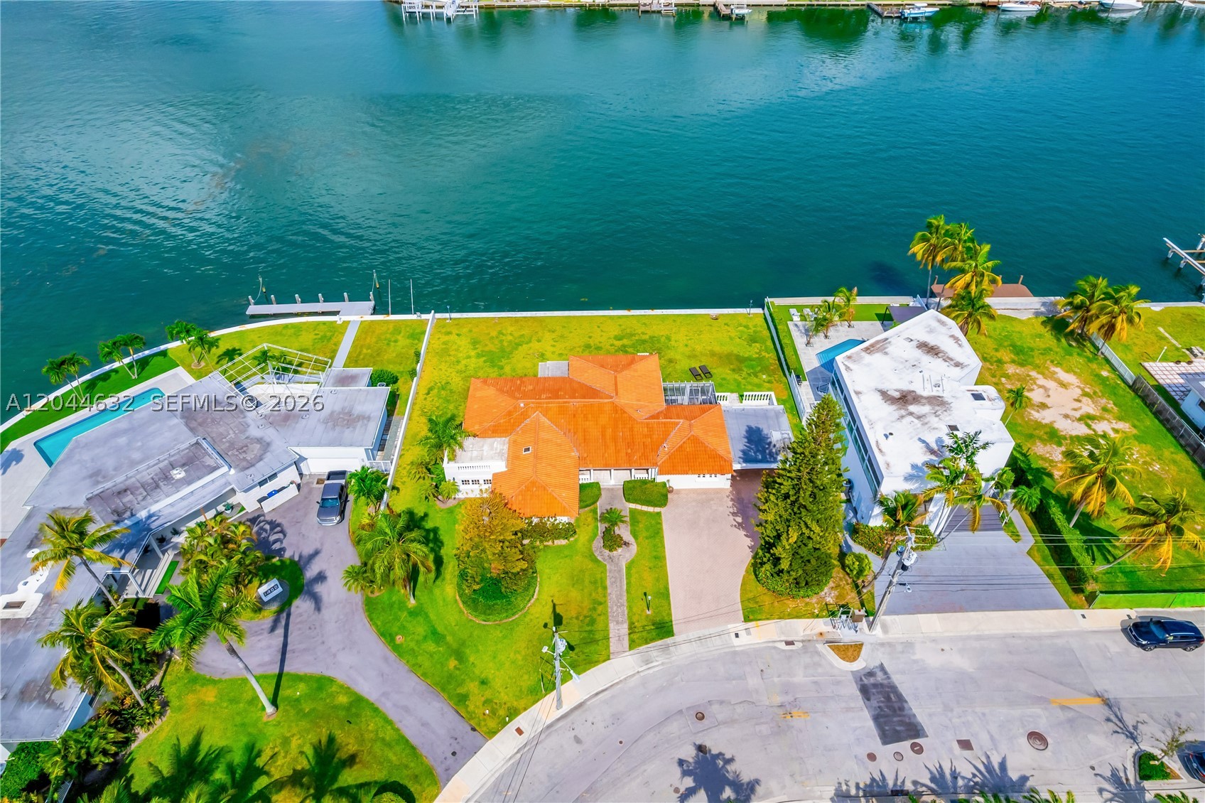 TREASURE ISLAND - Residential